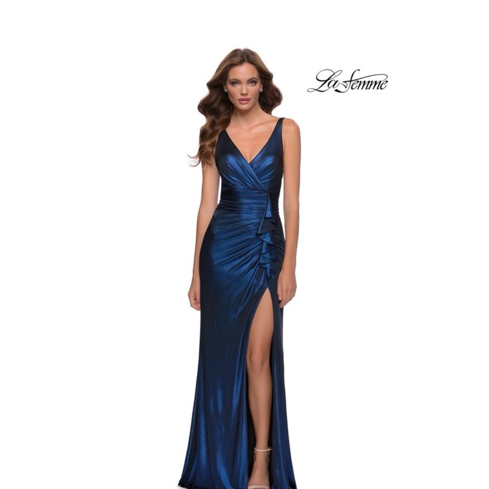 La Femme Blue Ruched V-Neck Prom Gown